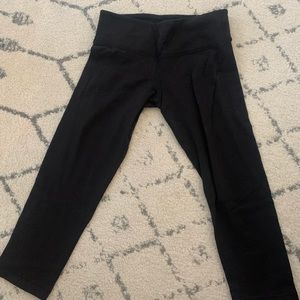 Black lululemon leggings